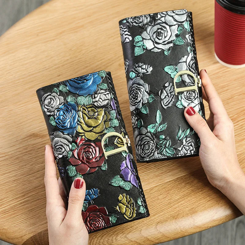 2025 New Genuine Leather Purse Wallet Female 3D Embossing Ladies Personality Retro Long Clutch Wallet Women Purse Coin Holders