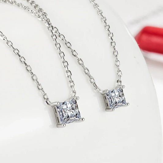 1CT Princess Cut Solitaire Square Moissanite Diamond Pendant Necklace 18k Gold Plated 925 Sterling Silver Sparkling Jewelry Gift