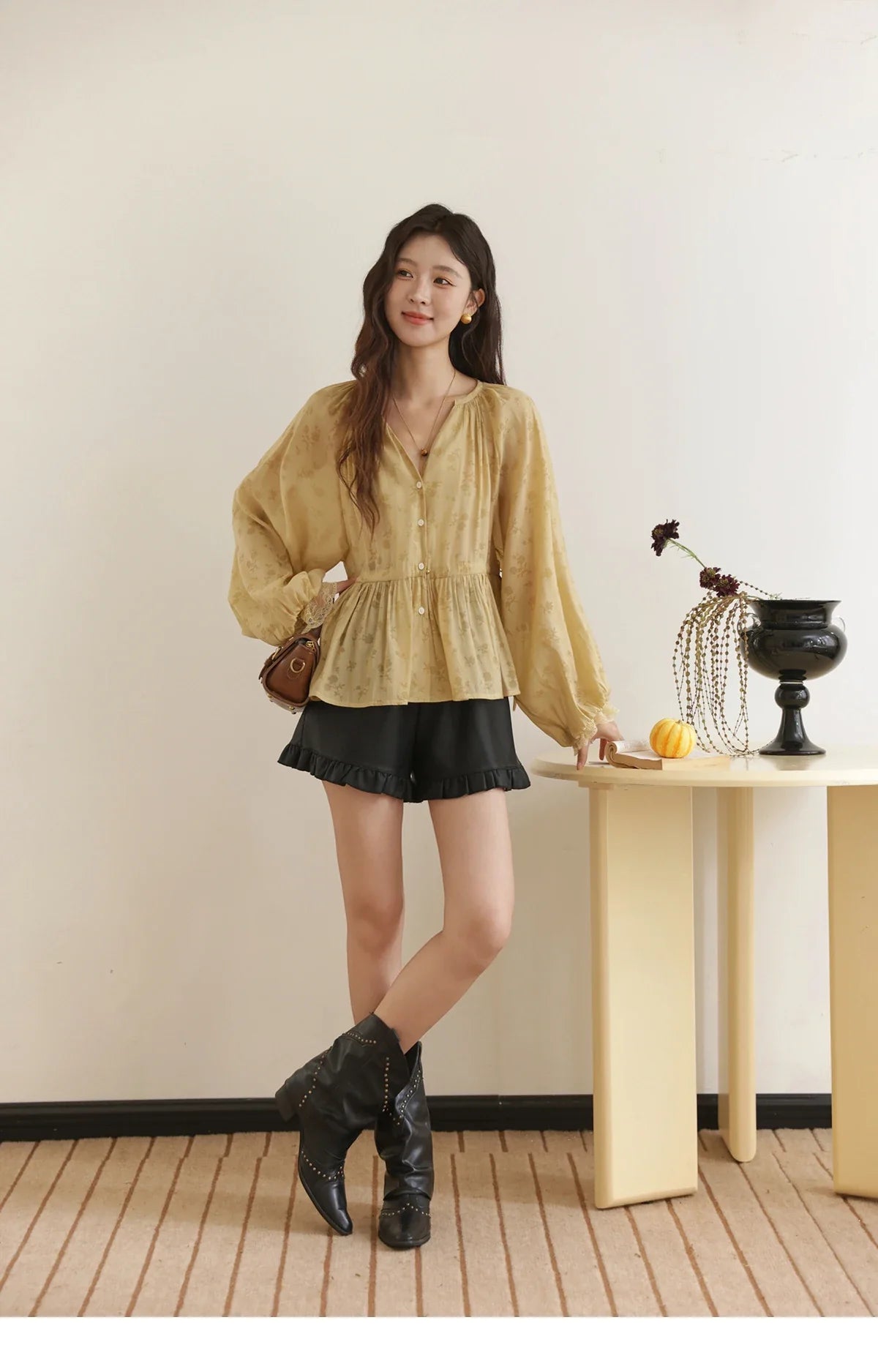 Elegant Woman Shirt 2025 Autumn Yellow Printing Lantern Sleeves Shirt Commute Drawstring Waist Lace Trim Top MXE45X2499