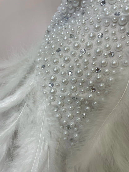 Women Luxury Rhinestones Pearls Feathers Halter Backless Short Dress Women Sexy Celebrate Birthday Dress Nightclub Stage Costume