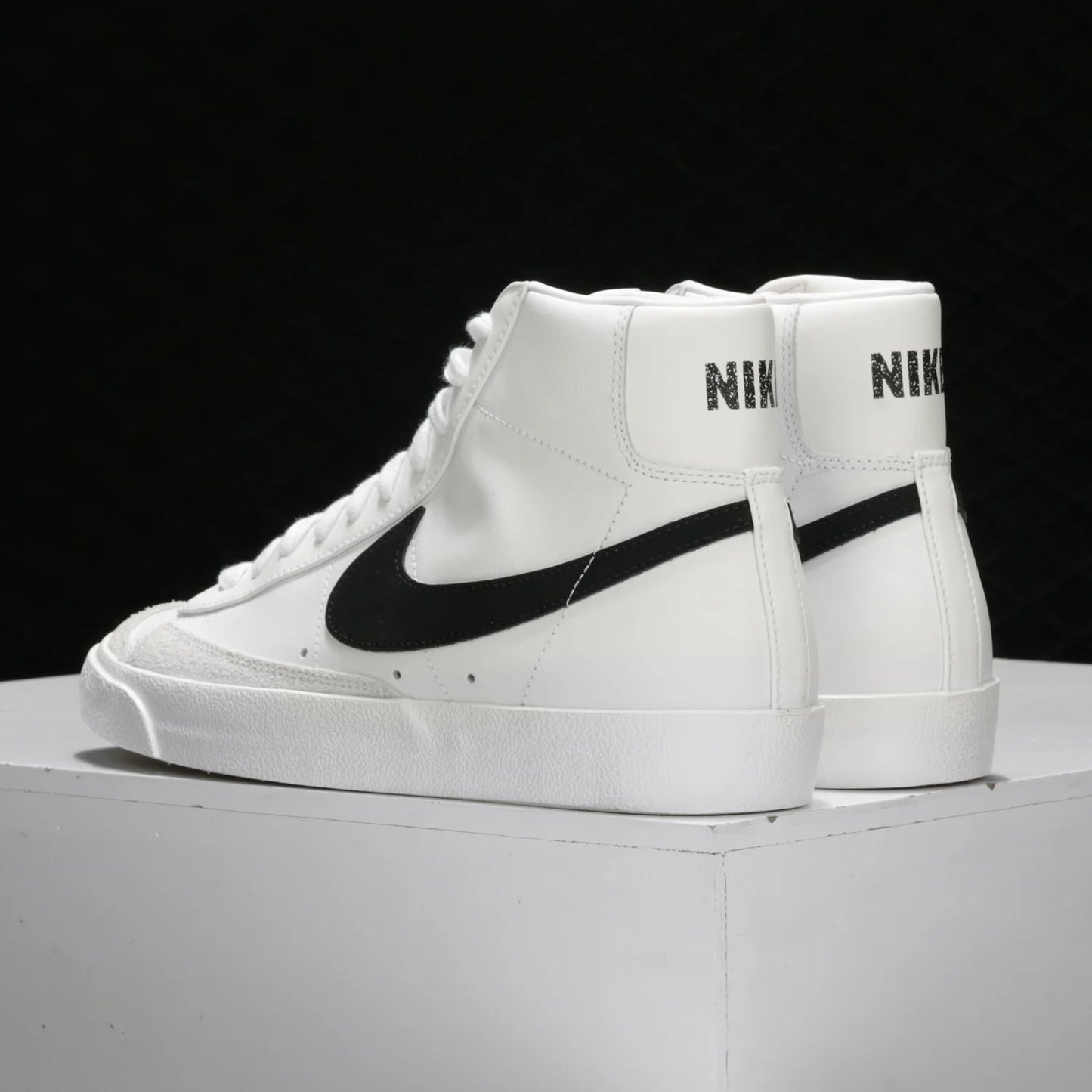 Official Authentic BLAZER MID '77 Men's and Women's Casual Comfortable Sneakers BQ6806-100
