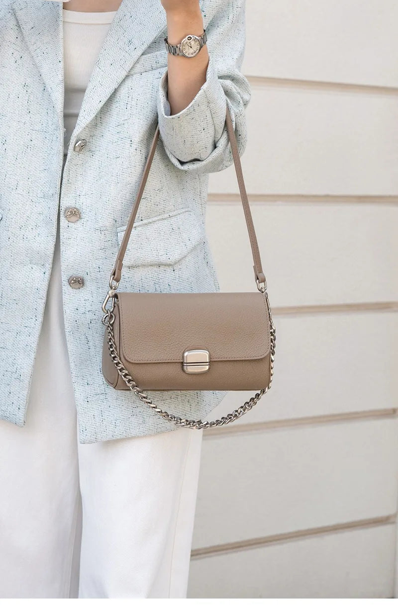 Supple Genuine Leather Women's Barrel Crossbody Bag - Commuter-Friendly Small Chain Strap Shoulder Bag for Everyday Chic