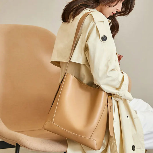 Cowhide Women's Shoulder Bag Fashion Trend Luxury Designer Bucket Bags Large Capacity Genuine Leather Women Crossbody Bags