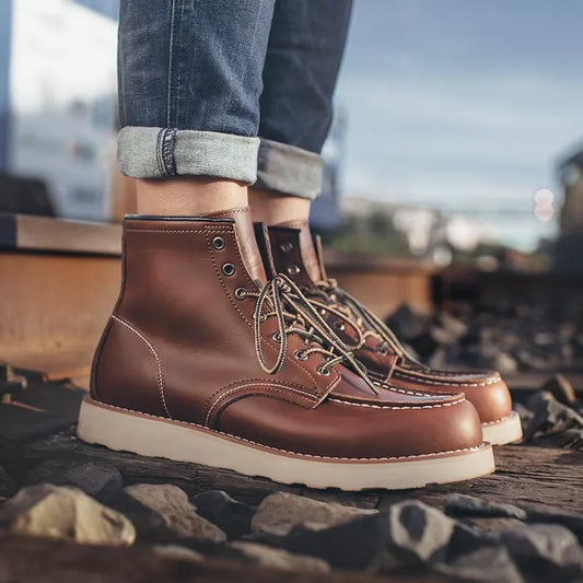 Vintage Brown Motorcycle Boots Men Work Fall and Winter High Top Lace-Up Round Toe Boots Outdoor Ankle Shoes