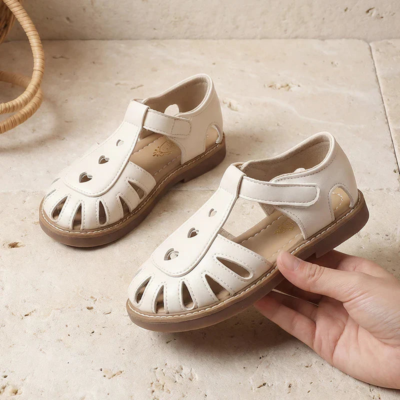 Summer Girl's Sandals Heart Hollow Out T-strap Versatile Kids Casual Shoes With Velcro Cover Toe Fashion Children Sandal 26-36