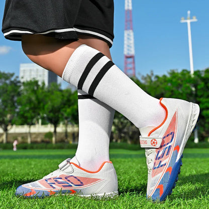 New Kid Football Boots Professional Match Match Boys Soccer Shoes Sports Shoes Non-Slip Sneakers Outdoor Comfortable Unisex