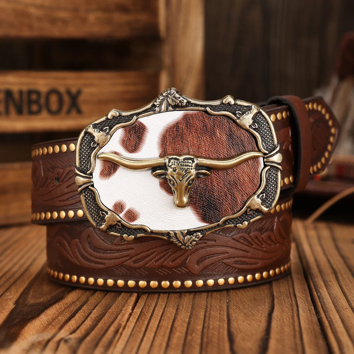 A PU Belt Suitable for Both Men and Women, Combining the Style of Western Denim and Retro, Is Perfect for Daily Casual Outings