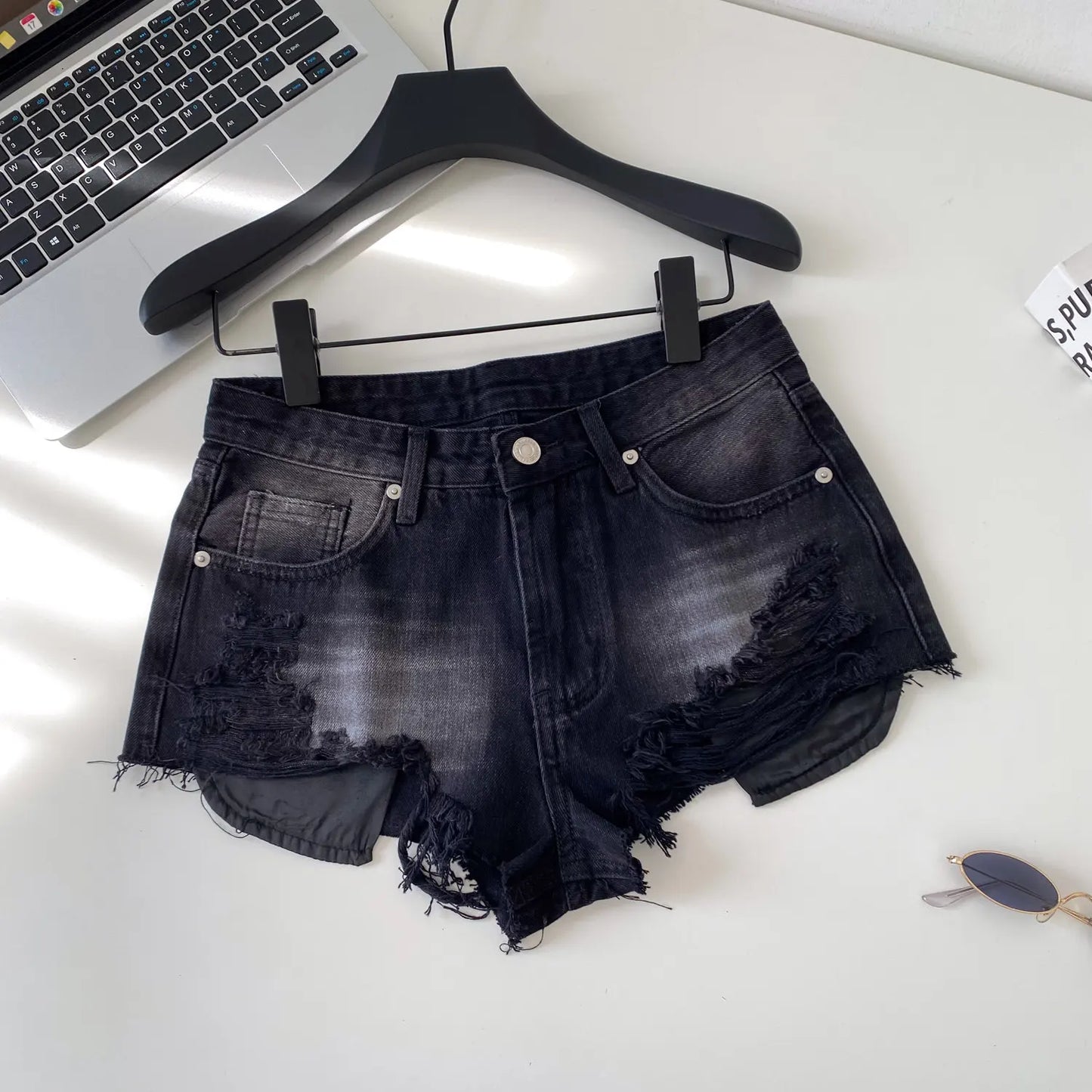 American Retro Camouflage Mini Shorts 2026 Ladies Hollow Out Slim Beach Pants Hot Girl Sexy Print Denim Shorts