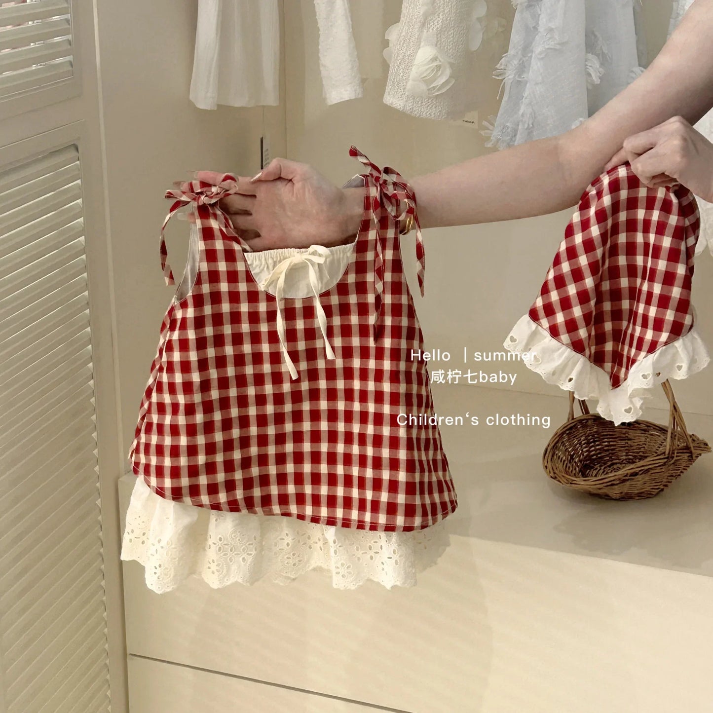 Summer Girls Casual Dresses with Hat Children's Clothing 2025 New Girls' Hollow Out Sleeveless Skirt Children's Lace Dress
