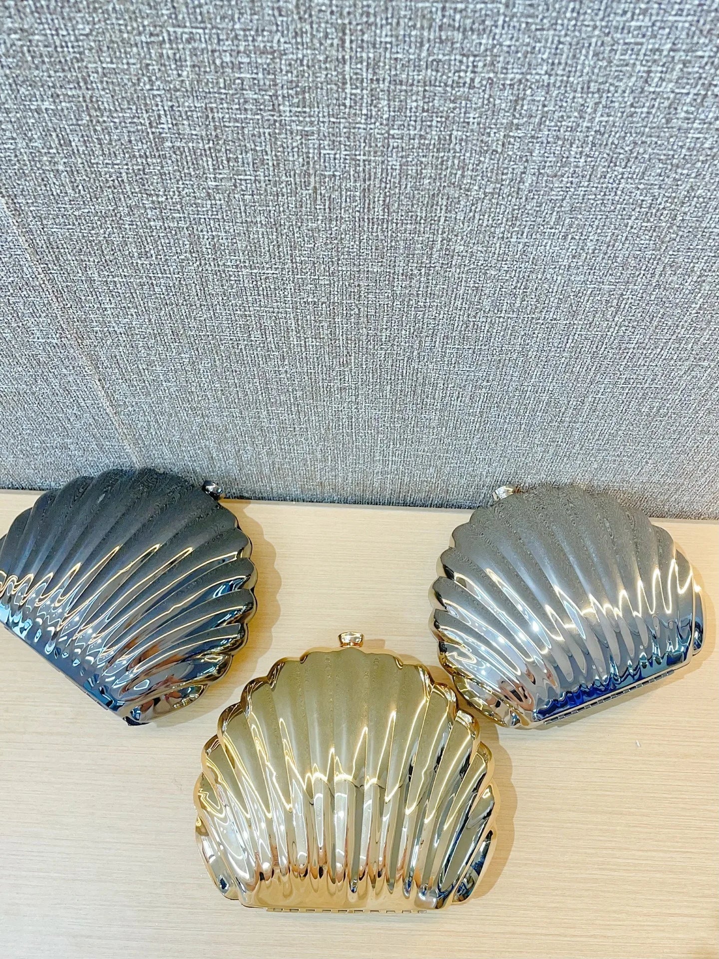 2025 Women Silver Gold Shell Bag Cute Acrylic Evening Clutch Bag With Strap For Wedding Party Small Purses Designer Handbags Ins