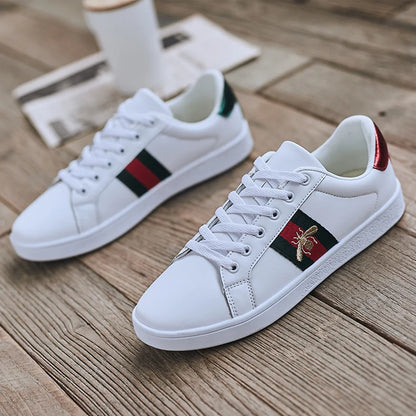 Original Brand Sneakers Men Bee Shoes High Quality Embroidery Men's Skateboard Shoes Comfortable Low Cut Women's Designer Shoes