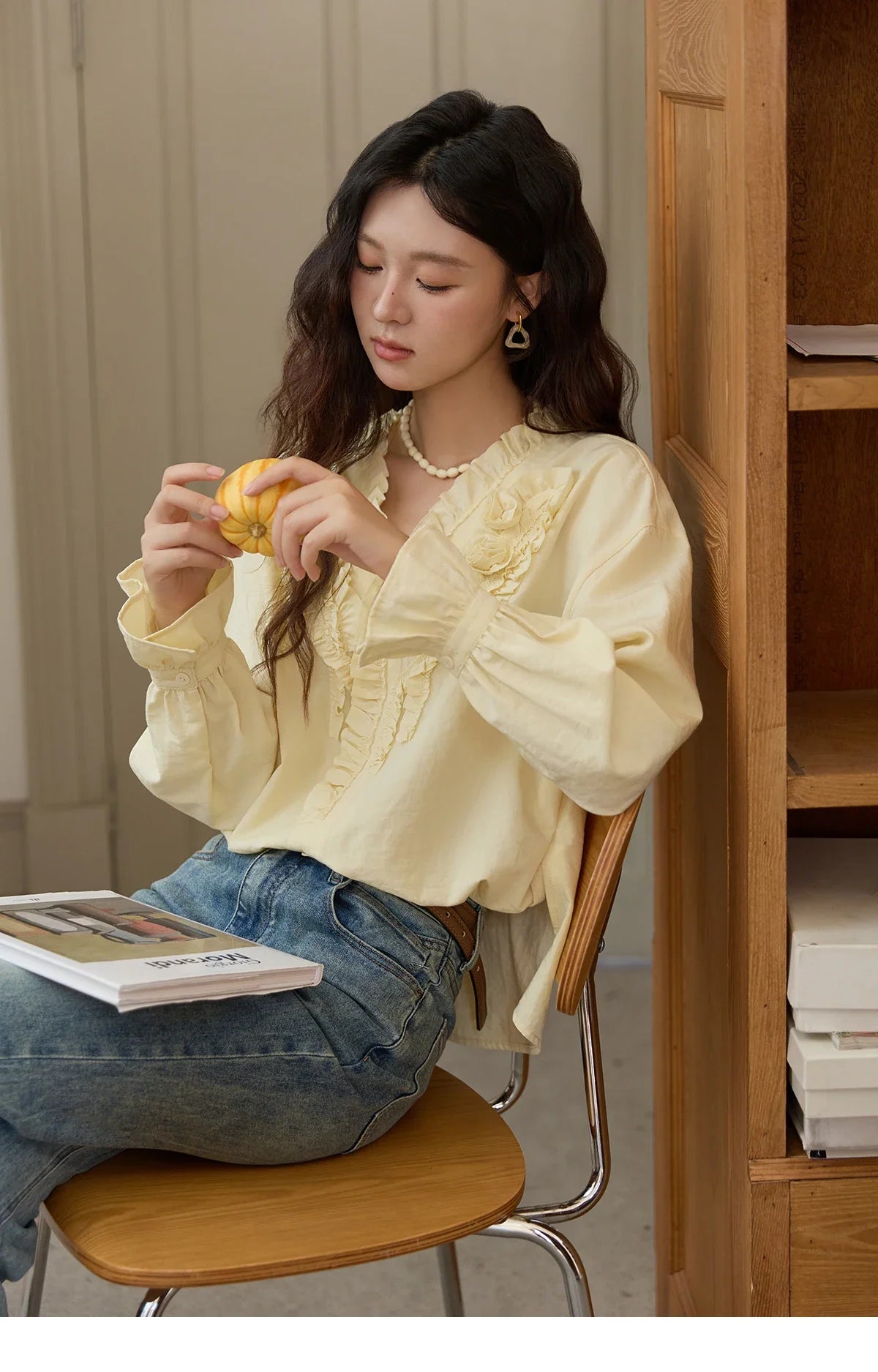Hand Sewn Rose Blouse for Women Autumn 2025 V-neck  Edible Tree Fungus Edge Tops Sweet Lantern Sleeves Blouses MXE44X2470