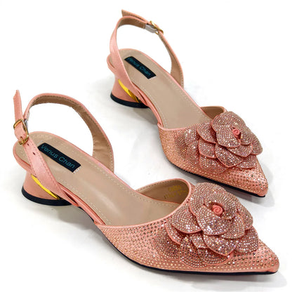 Fashion Ladies Evening Shoes And Bags Paired With Handmade Petal Wine Color Pointed Toe Mid-Heel Nigerian Women Party Shoes