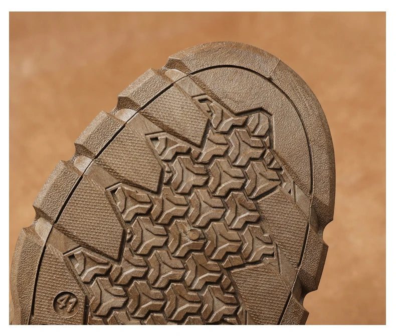 New MEN'S BOOTS with Retro Style Leather Boots, Thick Soles, Wear-resistant MEN'S High Top Casual Shoes, Side Zippers