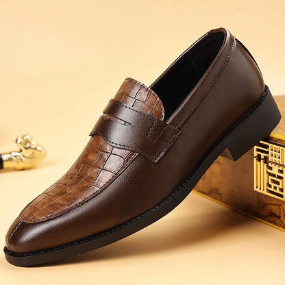 New Men's Leather Shoes Business Casual British Style Breathable Slip-on Loafers Pointed Toe Fashion Sneakers