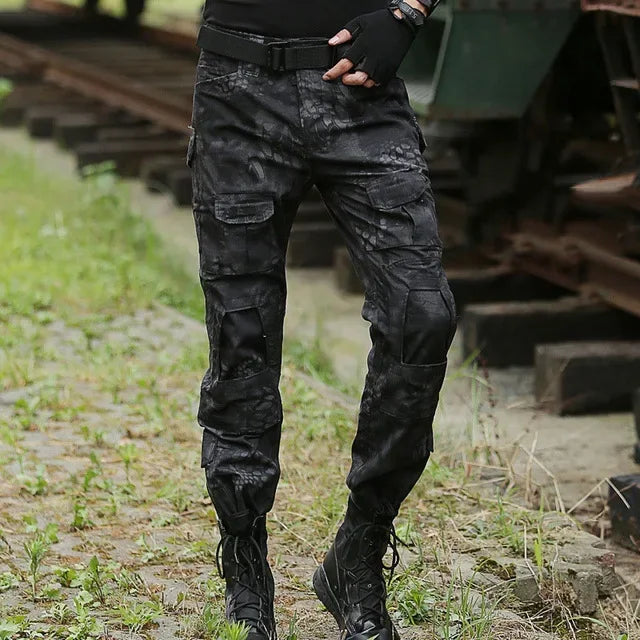 Men's Fashion Outdoor Hiking Overalls Pants Camouflage Tactical Pants Hunting Uniform Fighting Multi-Pocket Trousers