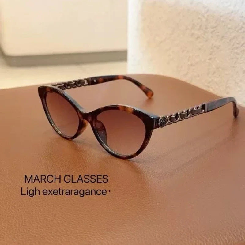 2025 New Fashion Cat Eye Sunglasses Women Hollow Chain Legs Sun Glasses Ladies Classic Goggle Oculos De Sol UV400 Sunshade
