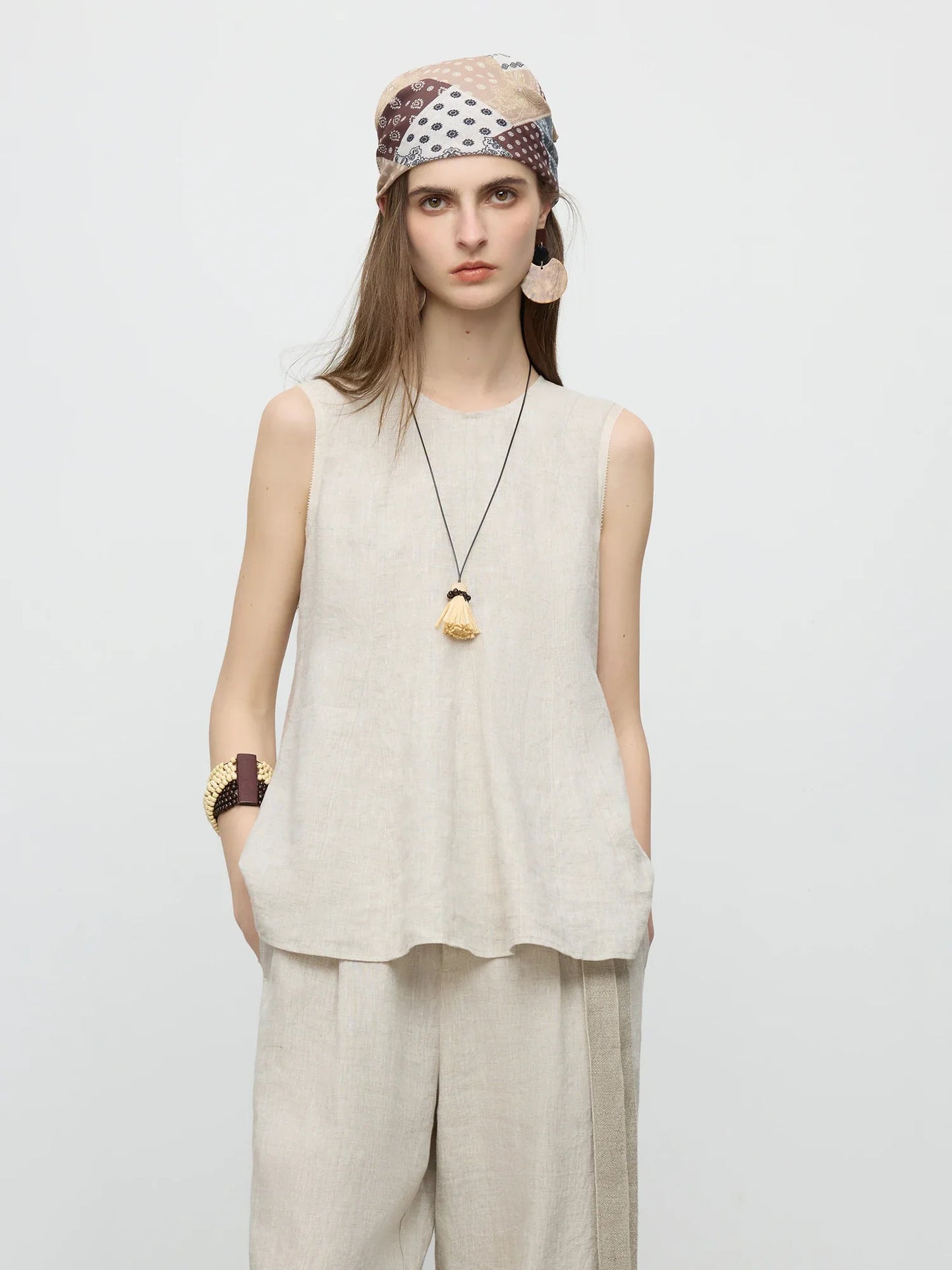 Sleeveless Round Neck Women's Shirt Subtle A Line Style 2025 Summer New Collection Shirts 25FE12079