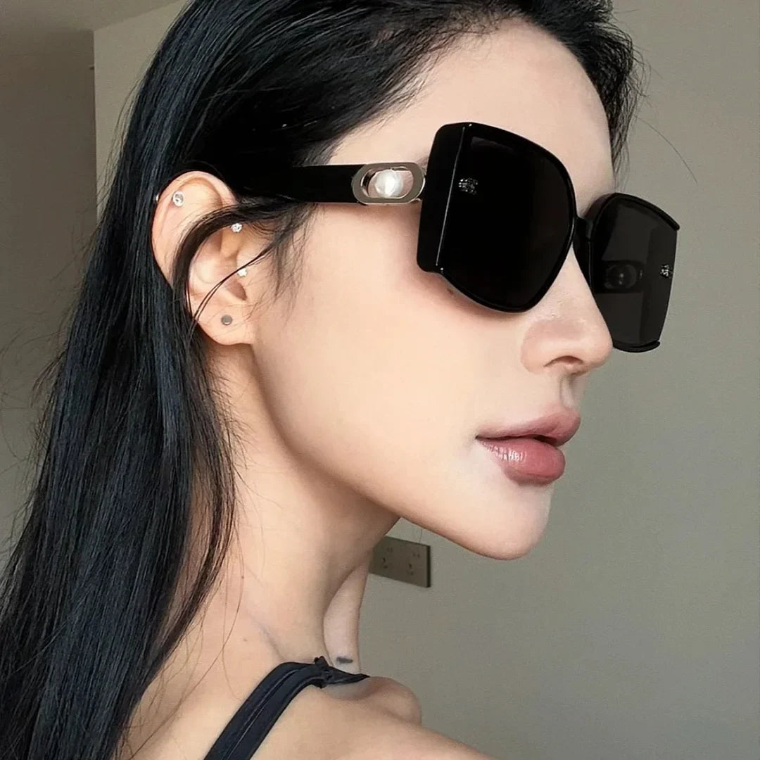 Fashion Square UV400 Polarized Sunglasses for Women Pearl Elegant Sun Protection Ladies Oversized Sun Glasses Gafas De Sol Mujer