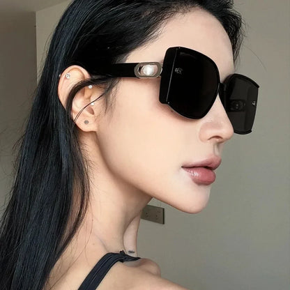 Fashion Square UV400 Polarized Sunglasses for Women Pearl Elegant Sun Protection Ladies Oversized Sun Glasses Gafas De Sol Mujer