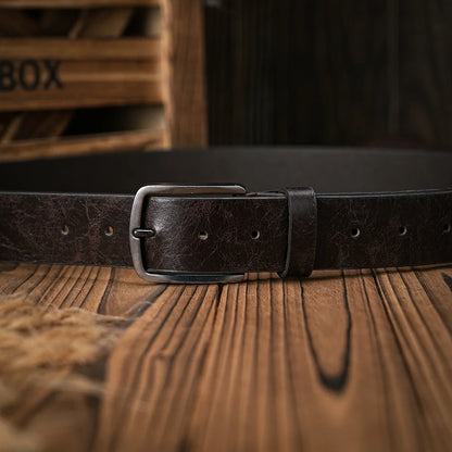 A Men's and Women's Retro Metal Buckle Casual Style Brown PU Belt Suitable for Daily Business Attendance Four Seasons