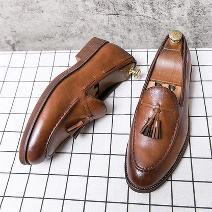 New high quality pointed casual leather shoes men's wedding shoes Bullock fringe a slip-on beef sole stylist fashion shoes
