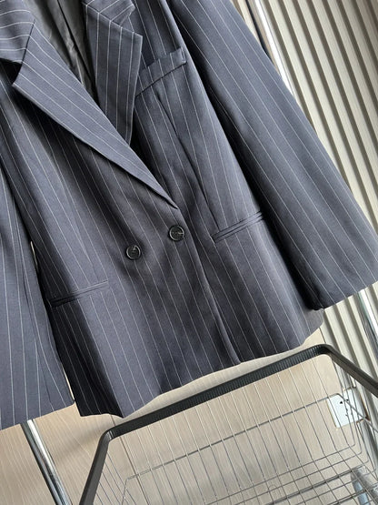 Fall/Winter 2025 New  Women's Street Fashion oversized pinstripe shoulder-padded loose suit jacket for women