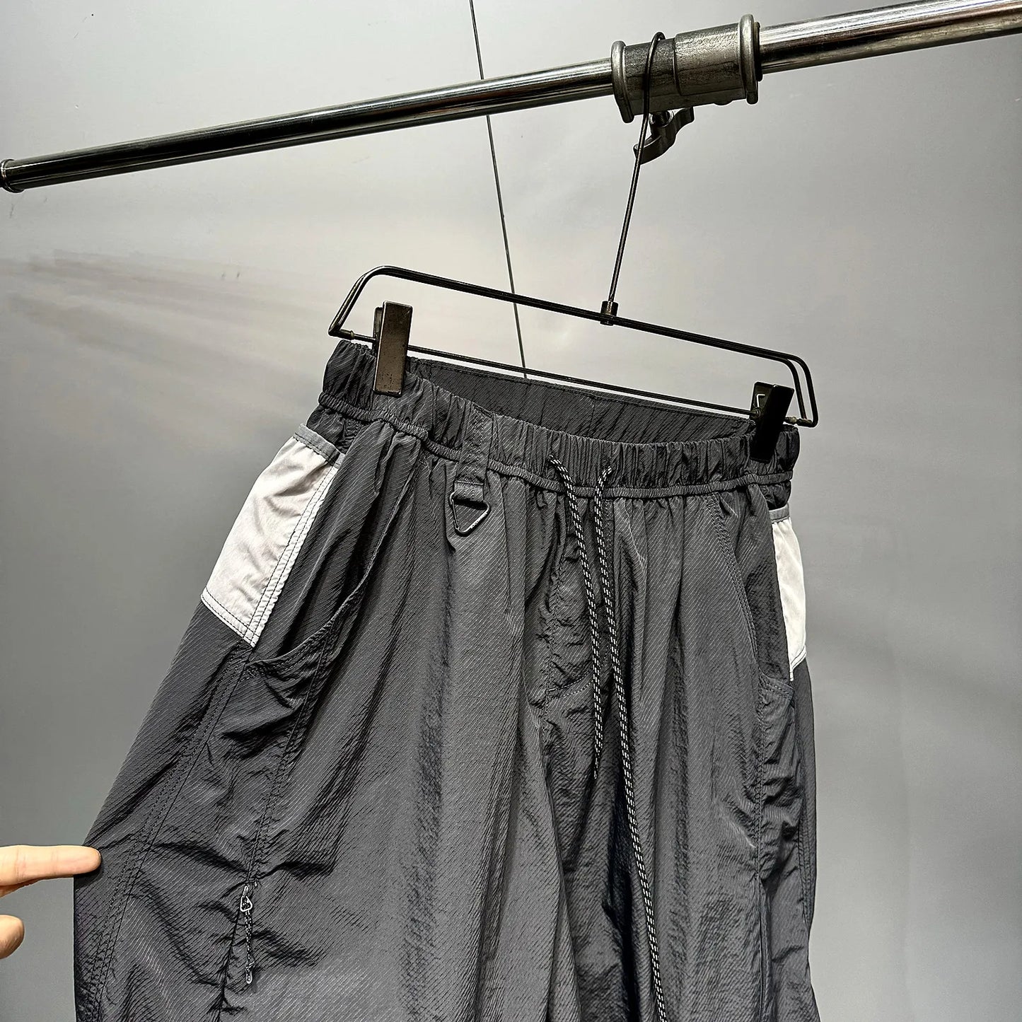 Mens Jogger Pants Outdoor Lightweight Water Repellent Quick Dry Functional Hiking Loose Baggy Trendy Cuffed Sweatpants Fashion