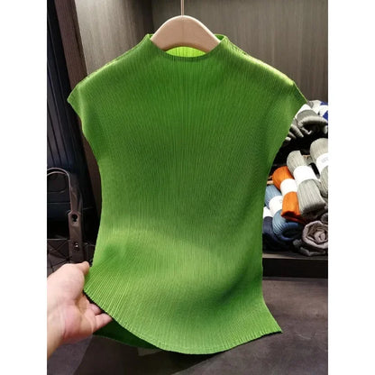 Miyake Versatile Classic Simple Solid Color Stand Up Collar Pleated Top Women Slim Slim Short Sleeve Miyake T-shirt Summer 2025