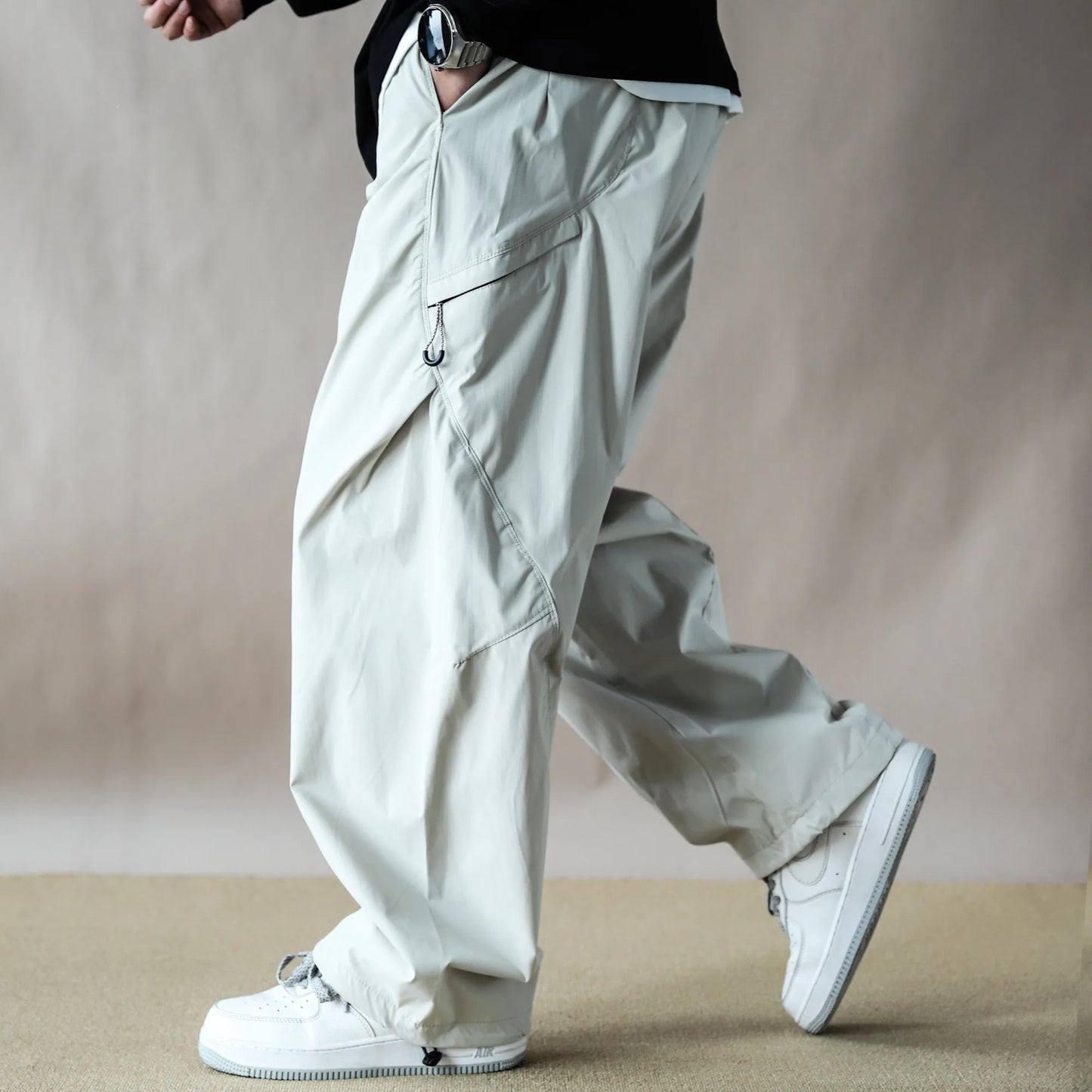 Mens Outdoor Water Resistant Quick Dry Cargo Jogger Pants Loose Fit Lightweight Breathable Streetwear Trendy Summer Casual Baggy