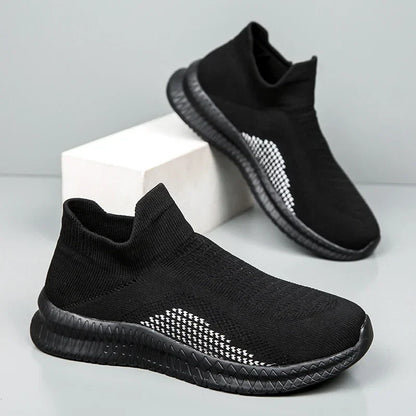 Lightweight Men's Walking Shoes Outdoor Soft Male Casual Shoes Flexible Breathable Men Loafers Slip-on Footwear Sneakers 39-48