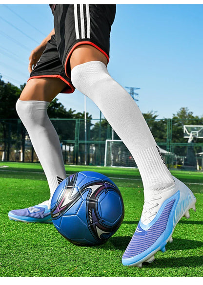 New Football Shoes Professional Low-top Soccer Field Cleats Outdoor Breathable Athletic Spikes Youth Boys Football Shoes Unisex