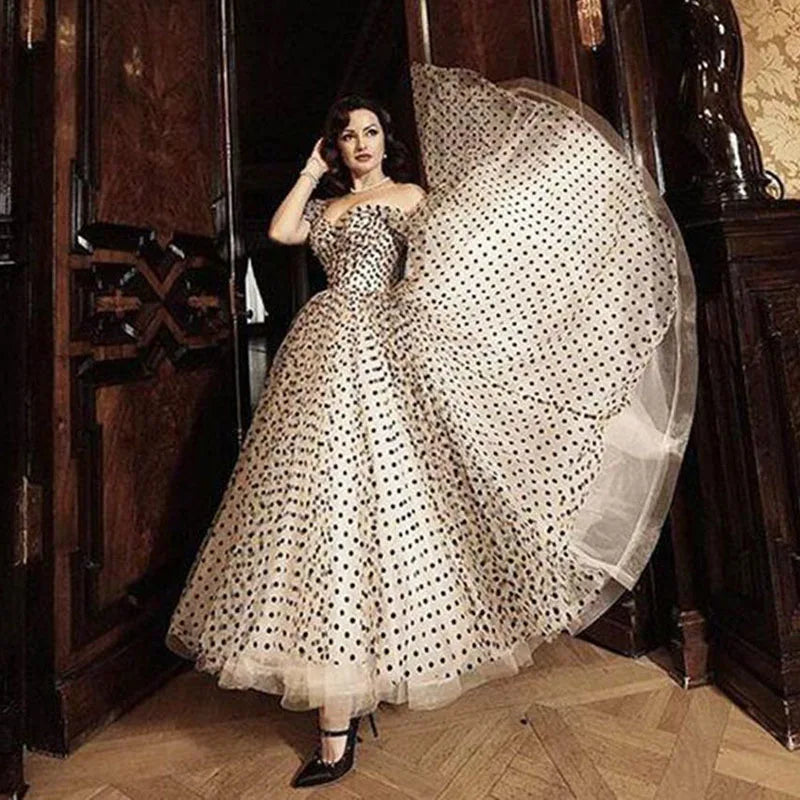 Vintage Princess Dot Tulle Prom Dresses Off the Shoulder Tea Length Short Sleeves Formal Evening Party Gowns Customized