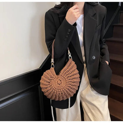 Fashion Conch Shaped Crochet Women Shoulde Bags Funny Cute Pearls Chains Handmade Weave Crossbody Bag Novelty Small Handbags