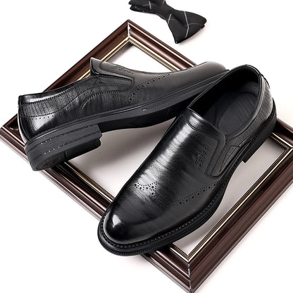 British Style Brand Men's Dress Shoes Fashion Patent Leather Men Business Flat Shoes Breathable Men Formal Office Working Shoes