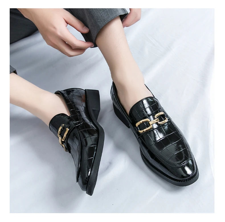 46 plus-size Metal Pressed Floral Loafers 2024 new merchant leather shoes men's casual pressed plaid leather pointy