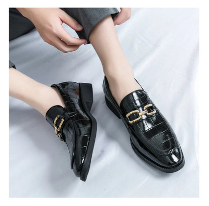 46 plus-size Metal Pressed Floral Loafers 2024 new merchant leather shoes men's casual pressed plaid leather pointy