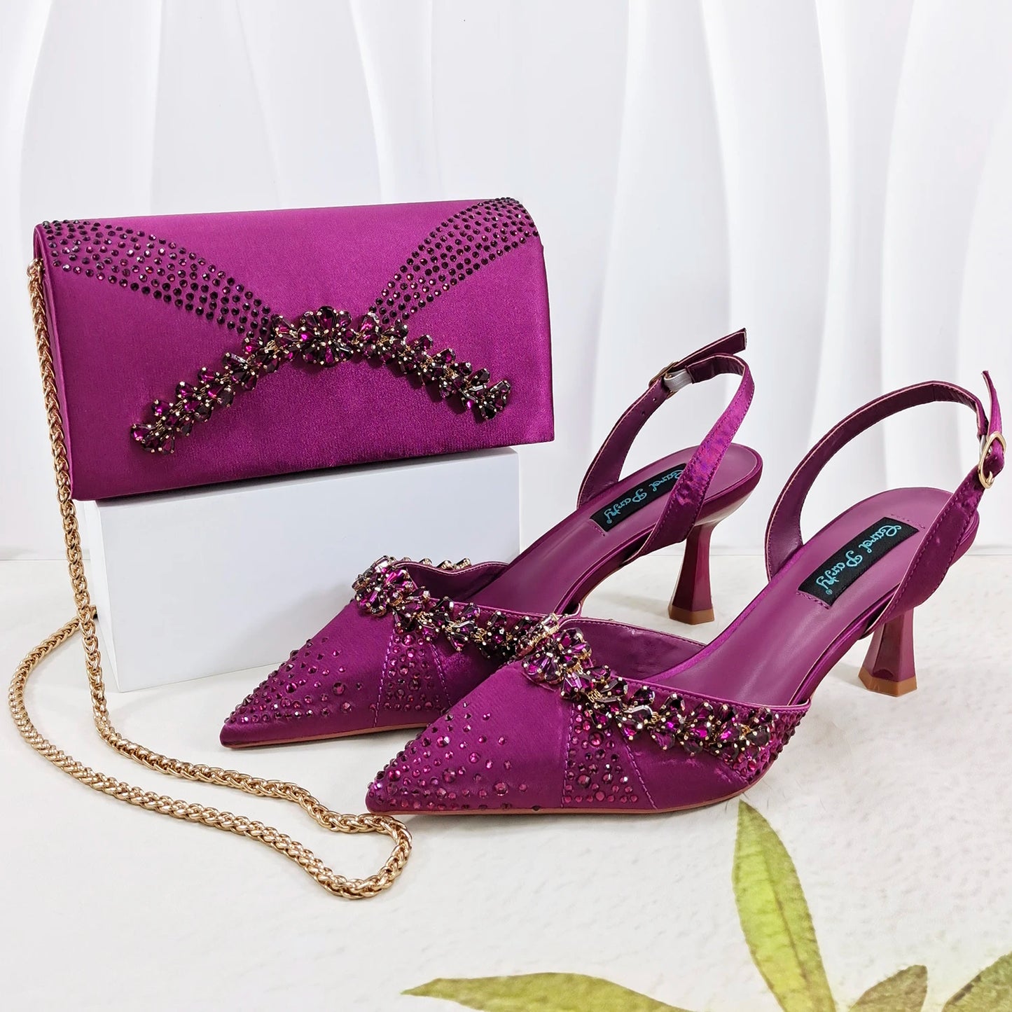 Slip-on High Heels and Matching Small Bag Nigeria Fashionable Party Pointed Shoes with Bag or A Pair of Work Shoes