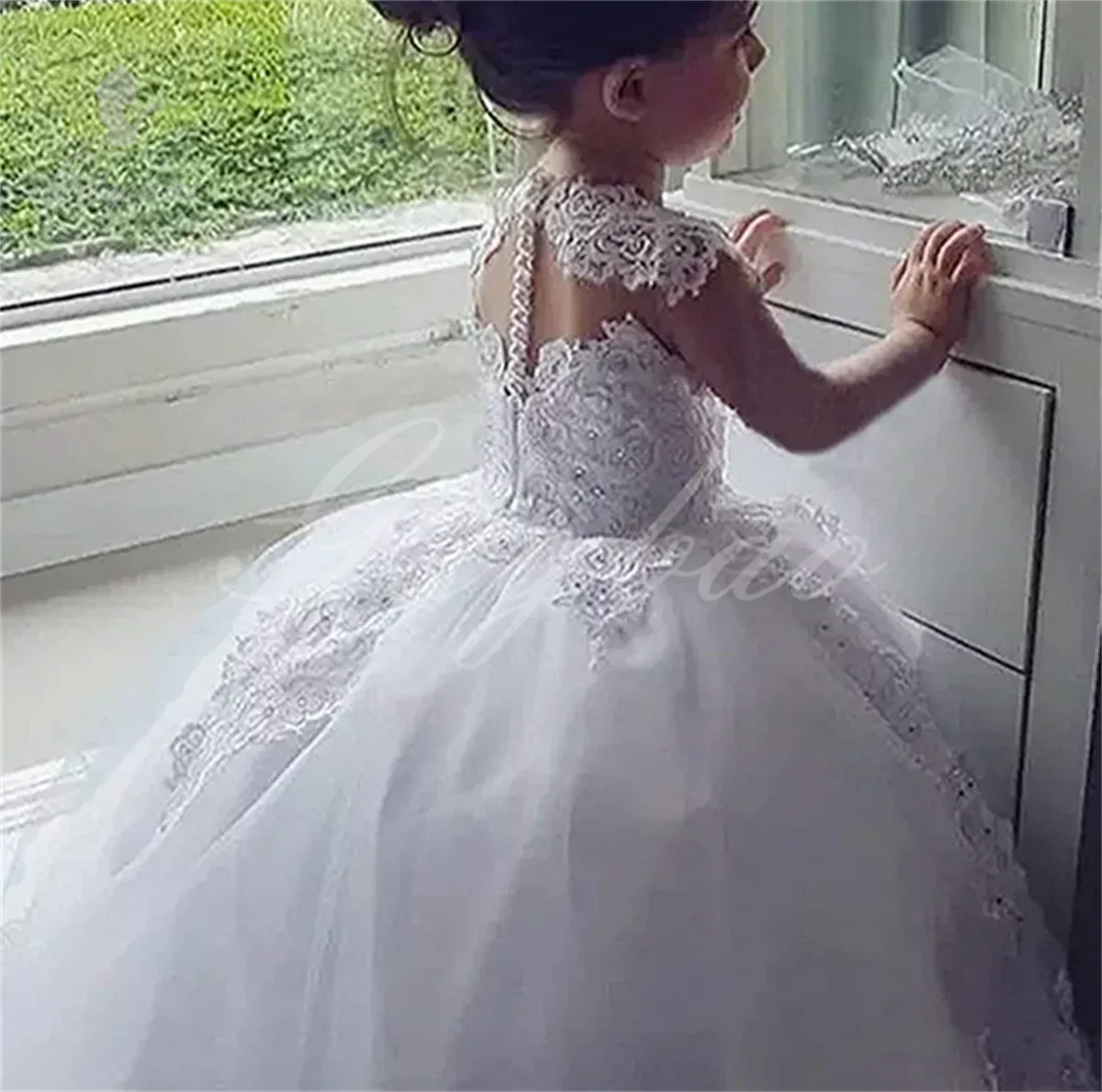 Long Sleeves Princess A Line Flower Girl Dresses for Wedding Sequins Beads Birthday Pageant Gowns Kids First Communion Dress
