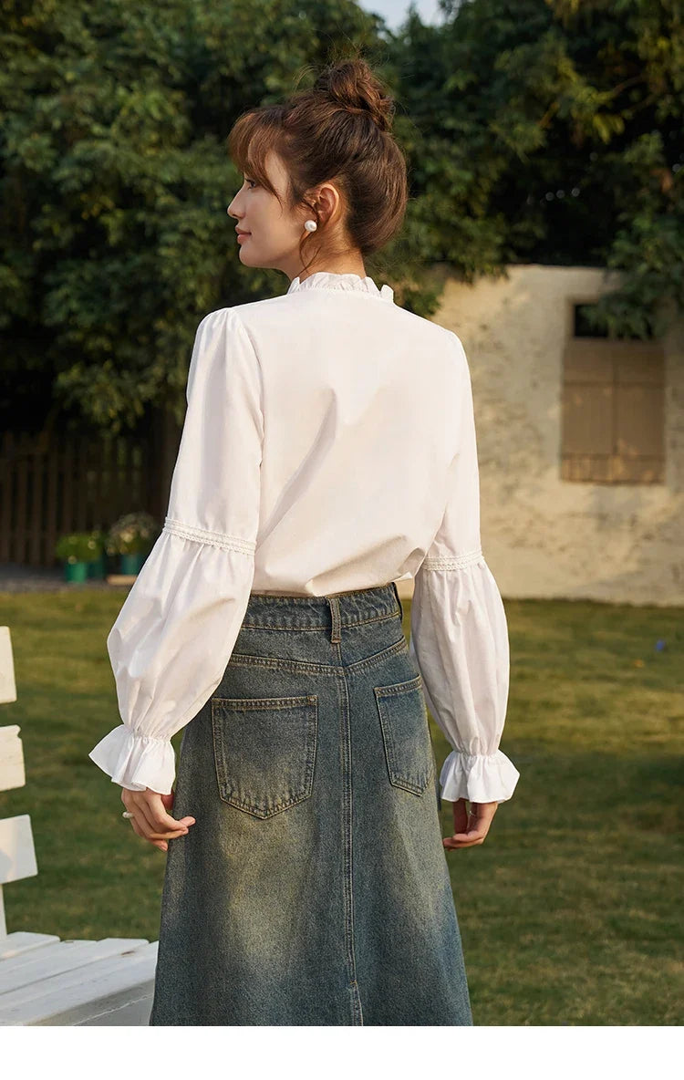 French Organ Pleated V-neck Shirt 2025 Autumn Petal Patchwork Ruffle Sleeve Solid Pearl Single Breasted Tops MXD13X1354