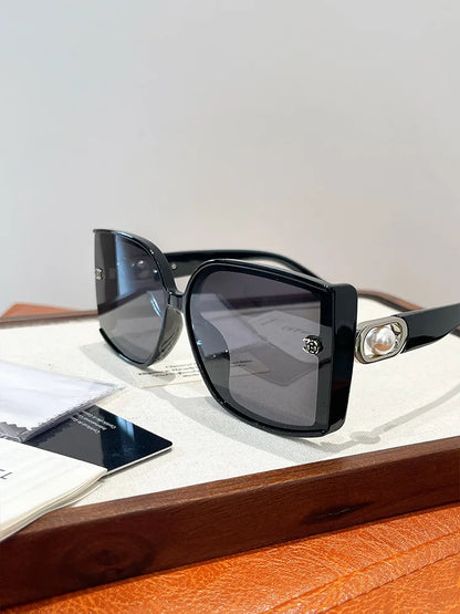 Fashion Square UV400 Polarized Sunglasses for Women Pearl Elegant Sun Protection Ladies Oversized Sun Glasses Gafas De Sol Mujer