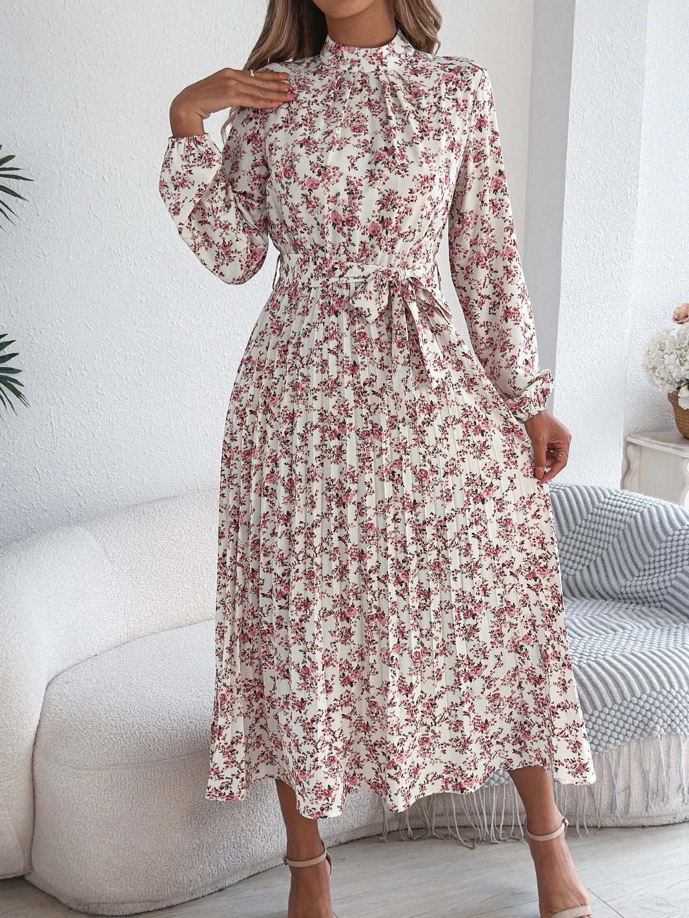 Floral Stand Up Collar Bridesmaid Dress 2026 Spring Summer Elegant Long Sleeve Waist Cinched Pleated Dresses Valentine's Day