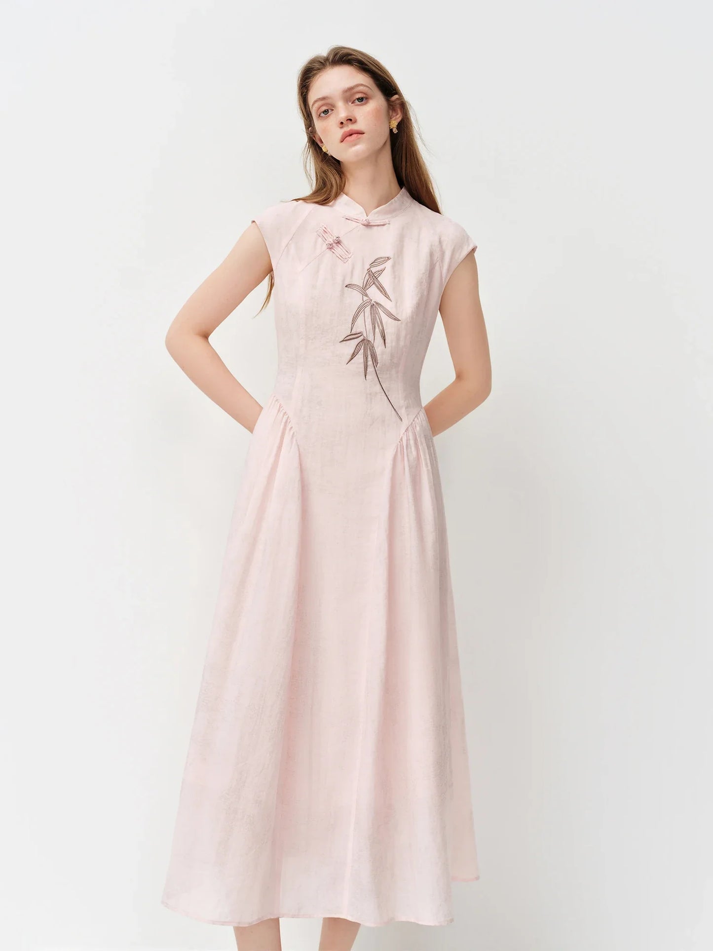 New Chinese Style Embroidery Slim-Fit Long Dress for Women 2026 Summer New Arrivals A-Line Waist-defining Skirt for Dates