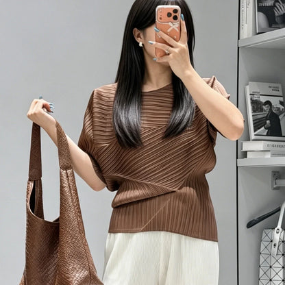 Miyake Pleated Top 2026 New Round Neck Short Sleeve Batwing T-Shirt Women Summer Lightweight Vacation Travel Women's Clothing