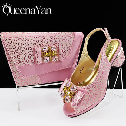 2025 Charming Fusion: Elegant Hand-Packed Square Heels for Delicate Evenings