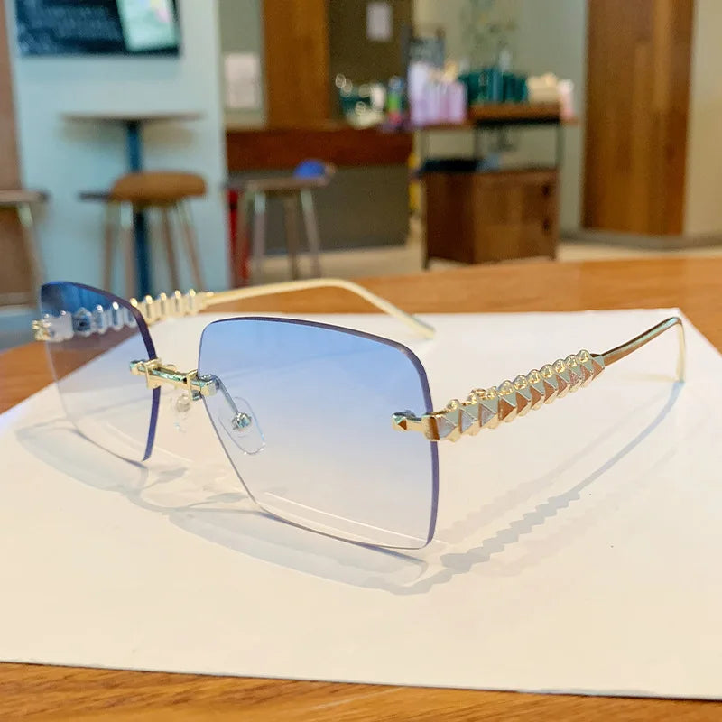 2025 Ins New Square Rimless Sunglasses Women Men Fashion Metal Rivet Legs Sun Glasses Ladies Luxury Sunshade Gafas De Sol UV400