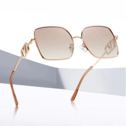 2025 New Fashion Metal Square Polarized Sun Glasses Women Luxury Diamond UV400 Sunglasses Ladies Oversized Eyewears Gafas De Sol