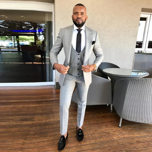 Gray Wedding suits Tuxedos Formal For Weddings Evening Prom Classic Fit Peaked Lapel Bridegroom Best Men Suits 3 Pieces