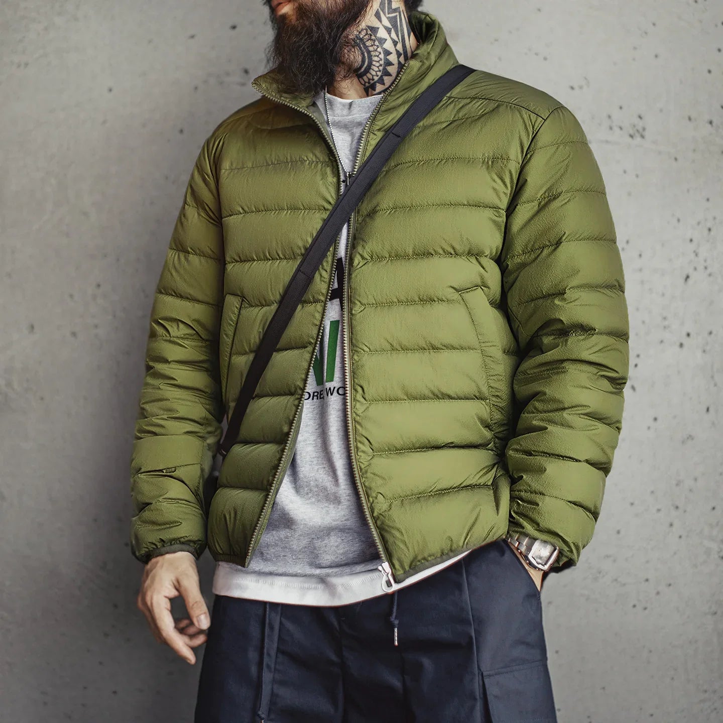 Winter Men's Stand-up Collar Down Jacket Lightweight Hydrophobic White Duck Down Filling Coat Warm Inner Layer for Fall