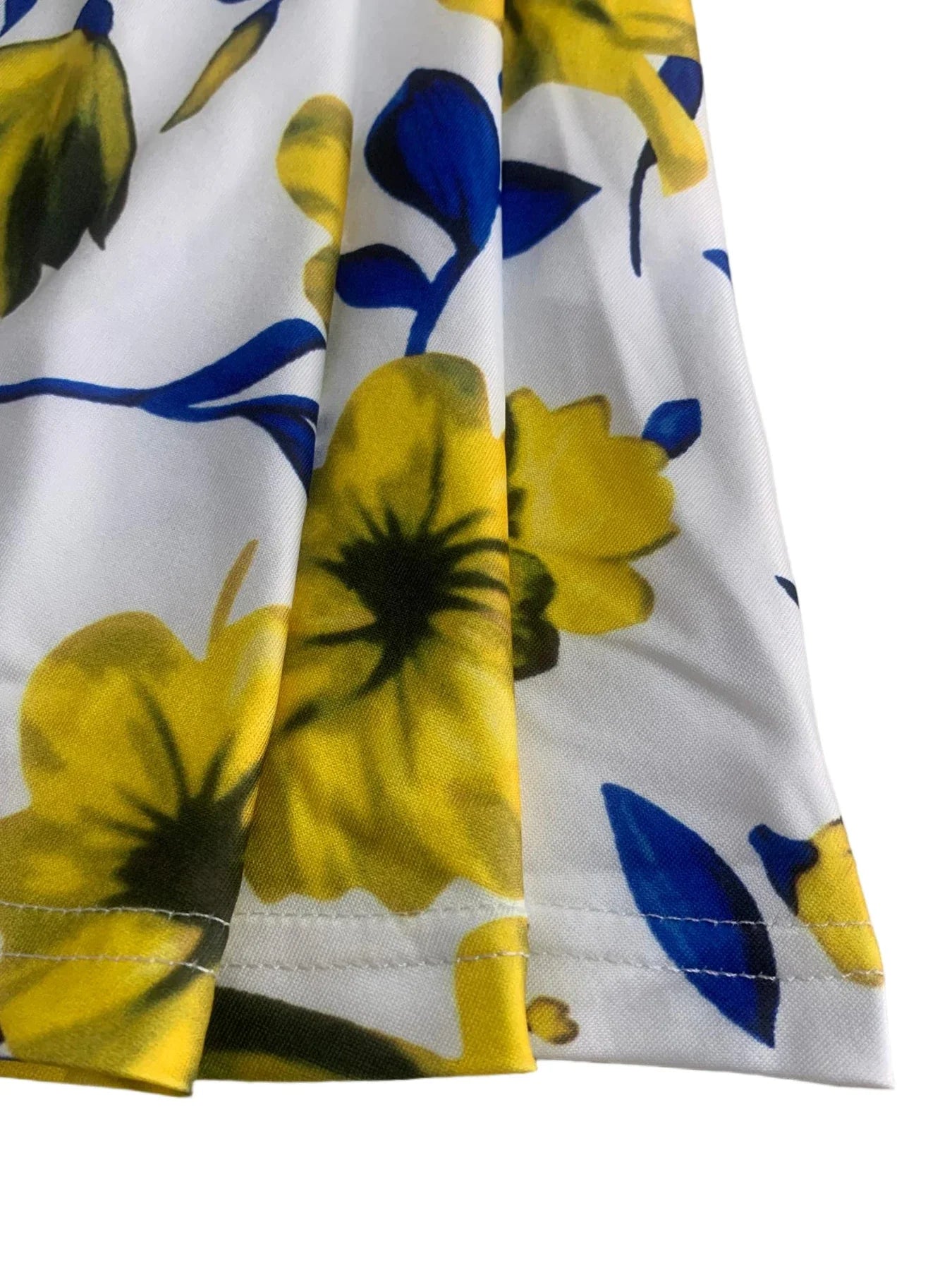Summer new V-neck slim fit elastic waist women's dress with floral patchwork design, suitable for beach vacations